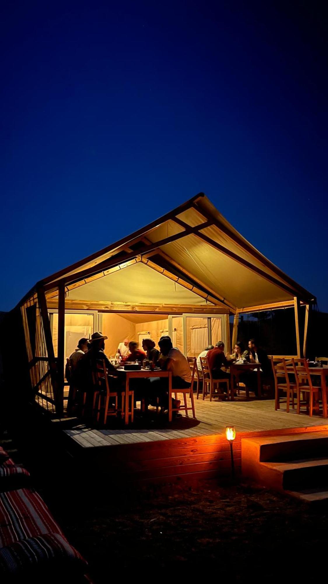 Adventurer Camp Hotel Al Wāşil Eksteriør billede
